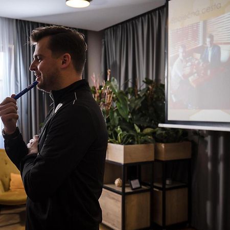 Hotel Restovna Jíloviště Zewnętrze zdjęcie