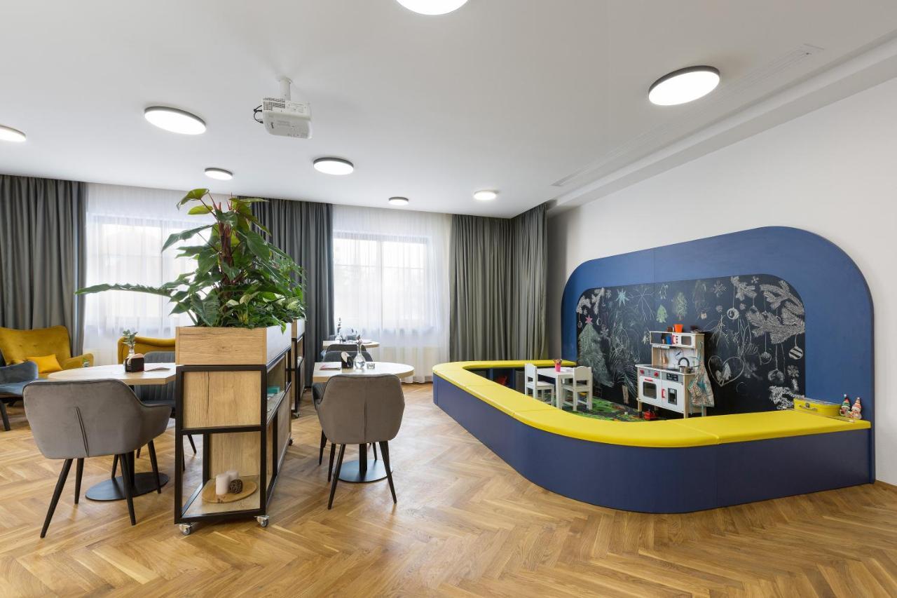 Hotel Restovna Jíloviště Zewnętrze zdjęcie
