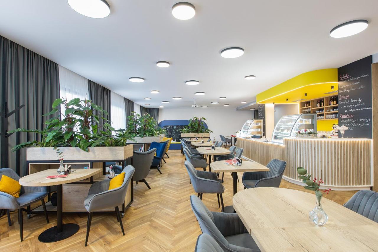 Hotel Restovna Jíloviště Zewnętrze zdjęcie