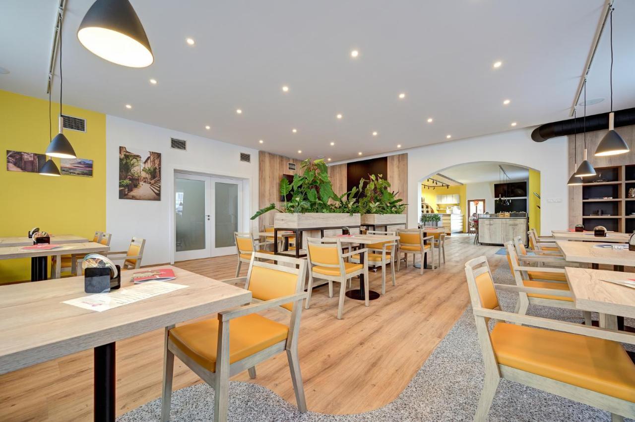 Hotel Restovna Jíloviště Zewnętrze zdjęcie