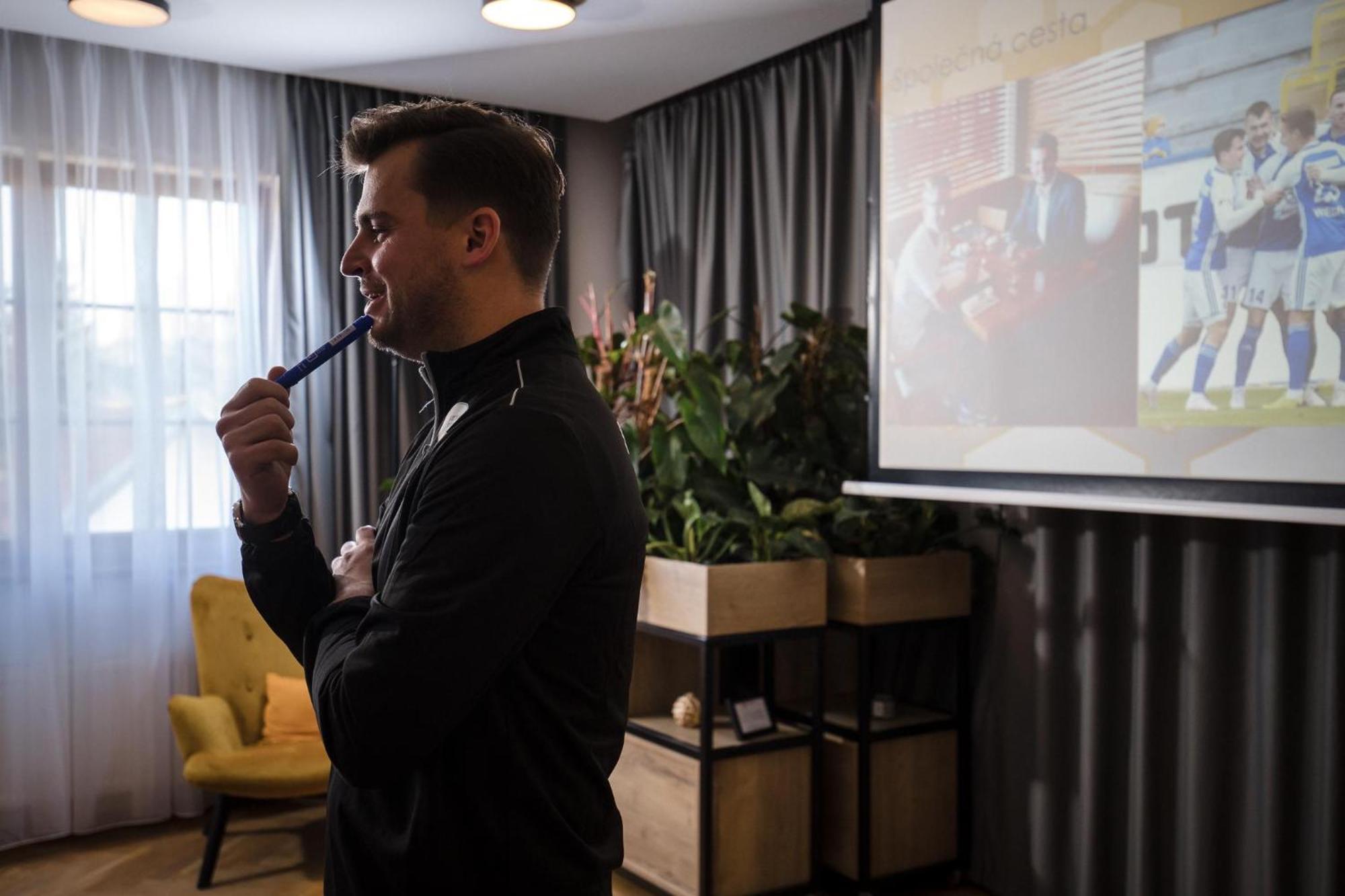 Hotel Restovna Jíloviště Zewnętrze zdjęcie