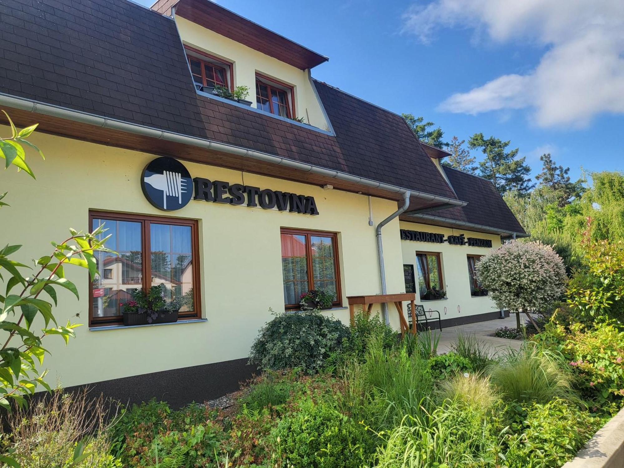 Hotel Restovna Jíloviště Zewnętrze zdjęcie
